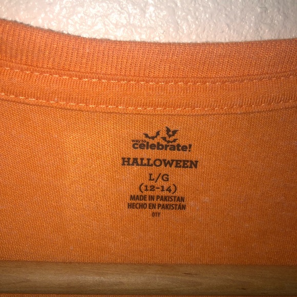 Halloween shirt - Picture 2 of 3